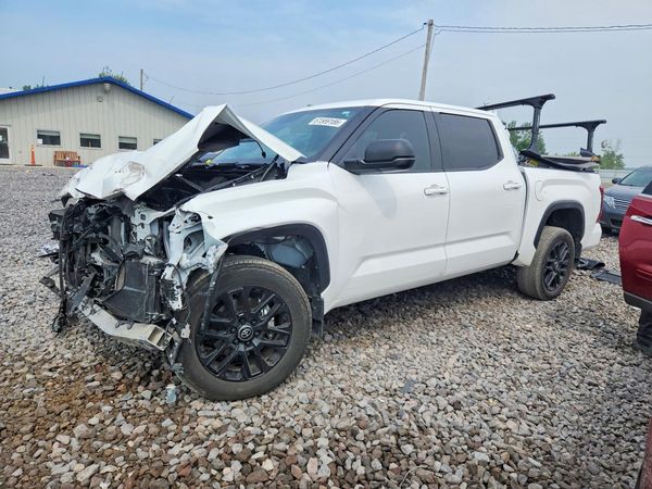 2026 TOYOTA TUNDRA