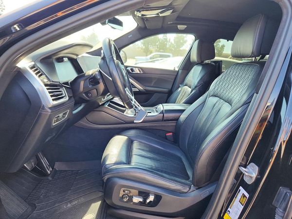 2020 BMW X6 M50i