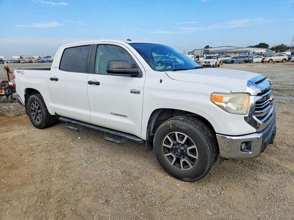 2017 TOYOTA TUNDRA