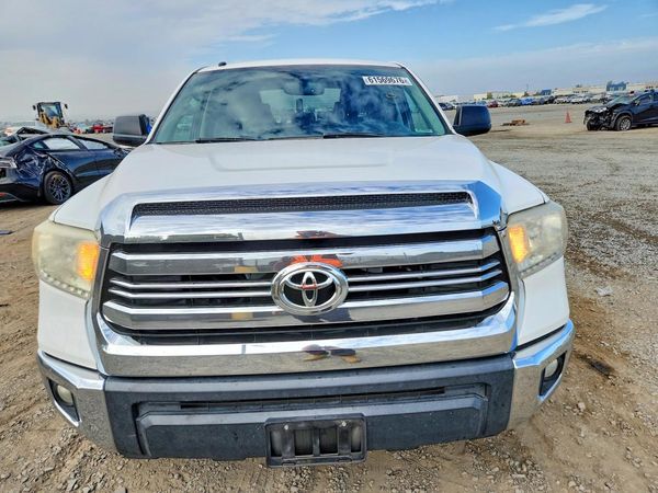2017 TOYOTA TUNDRA