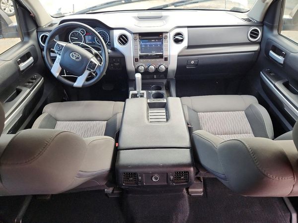 2017 TOYOTA TUNDRA