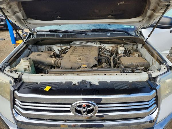 2017 TOYOTA TUNDRA
