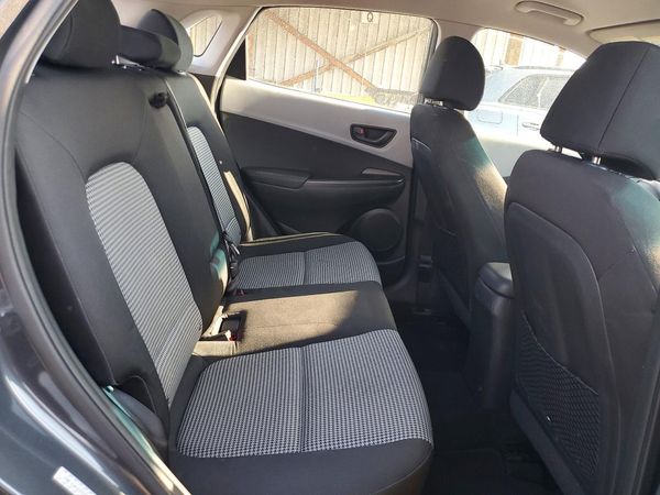 2019 HYUNDAI KONA SE