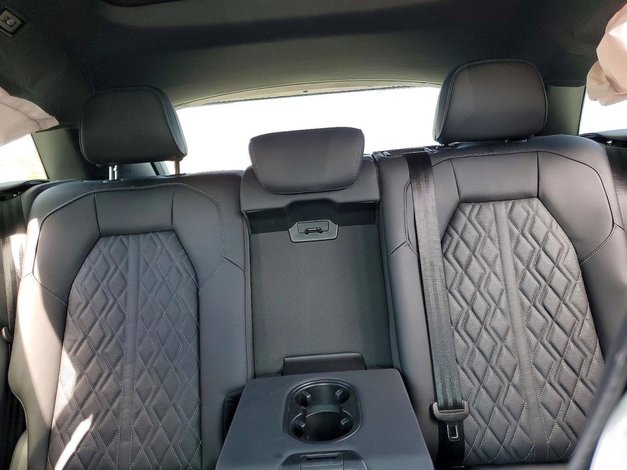 2025 AUDI SQ5 quattro Prestige