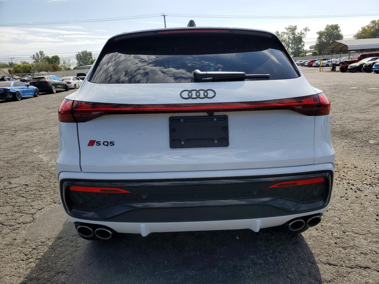 2025 AUDI SQ5 quattro Prestige
