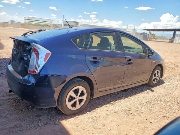2015 TOYOTA PRIUS