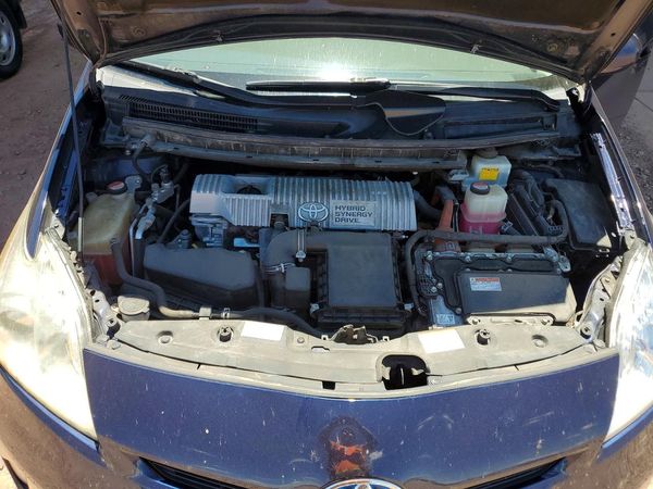 2015 TOYOTA PRIUS