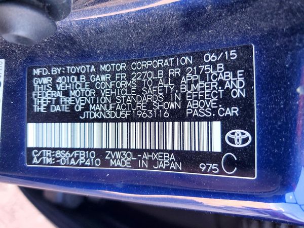 2015 TOYOTA PRIUS