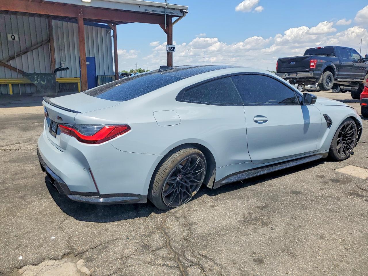 2023 BMW M4