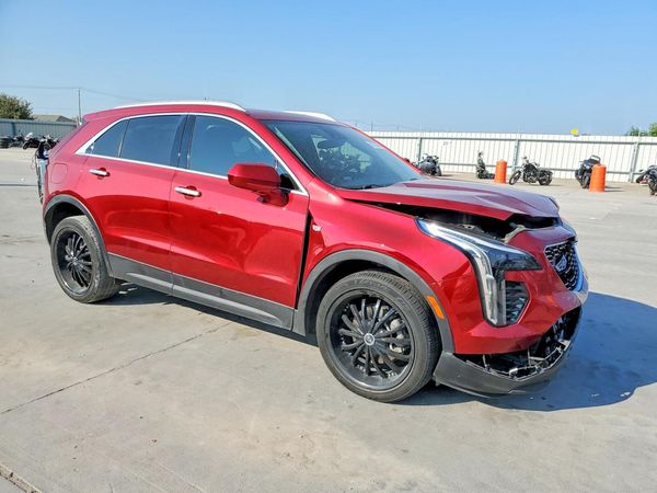 2023 CADILLAC XT4 Luxury
