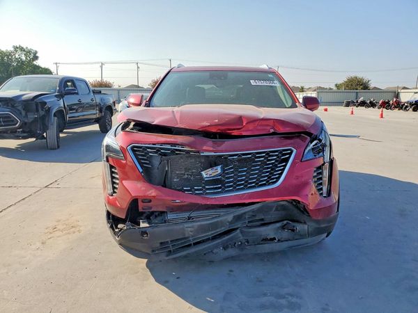 2023 CADILLAC XT4 Luxury