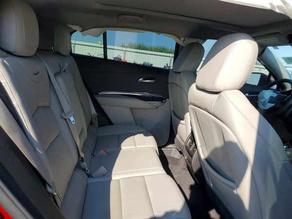 2023 CADILLAC XT4 Luxury