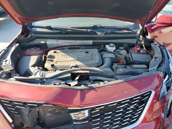 2023 CADILLAC XT4 Luxury