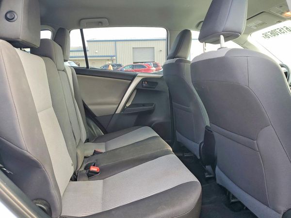 2015 TOYOTA RAV4 LE (X Grade)