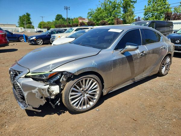 2023 LEXUS IS 300 Premium