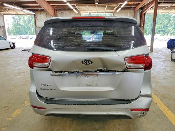 2016 KIA SEDONA L - Low level