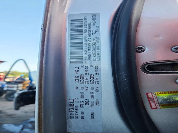 2017 RAM 1500 SLT