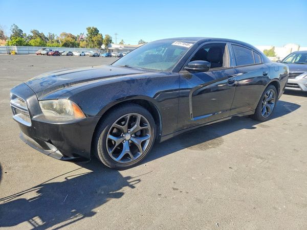 2014 DODGE CHARGER SE