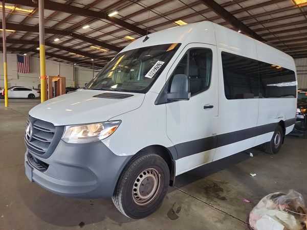 2025 MERCEDES-BENZ SPRINTER