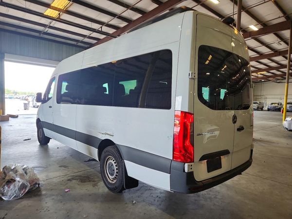 2025 MERCEDES-BENZ SPRINTER