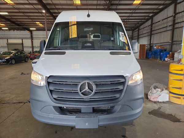 2025 MERCEDES-BENZ SPRINTER