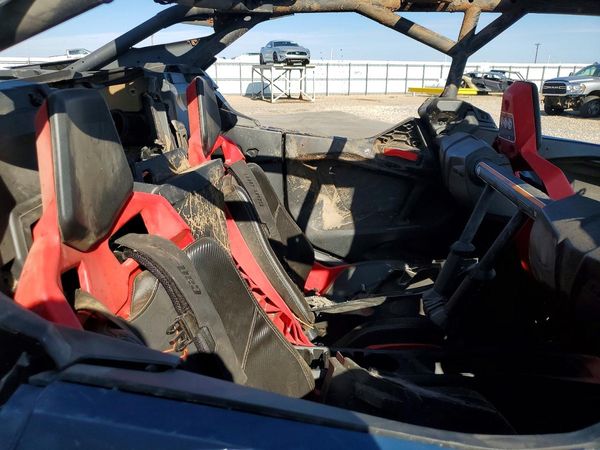2025 CAN-AM MAVERICK R