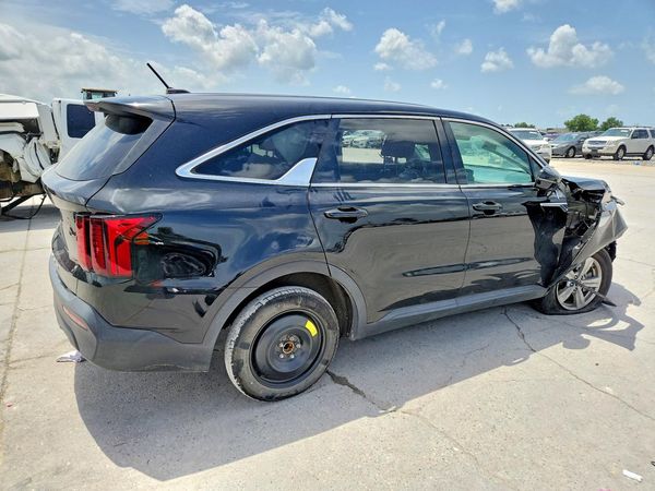2022 KIA SORENTO