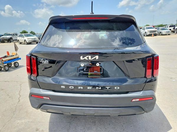 2022 KIA SORENTO