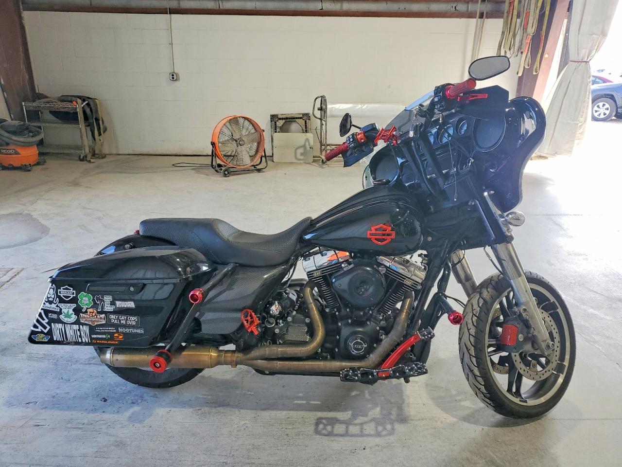 2015 HARLEY-DAVIDSON FLHXS