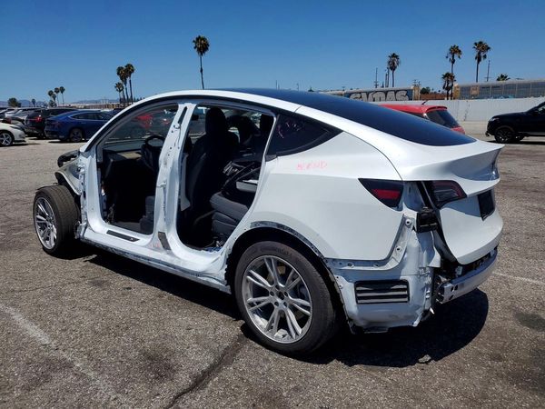2022 TESLA MODEL Y