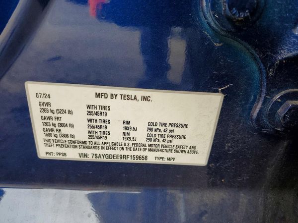 2024 TESLA MODEL Y