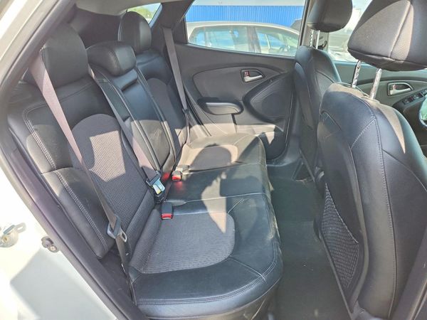 2012 HYUNDAI TUCSON GLS