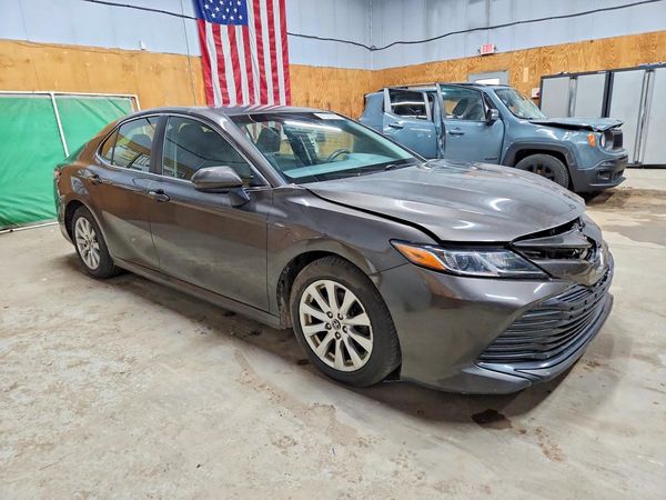 2018 TOYOTA CAMRY LE/SE/XLE/XSE