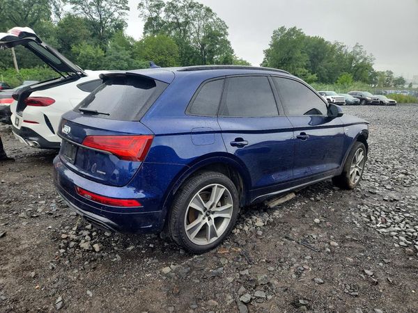 2025 AUDI Q5 S Line quattro Premium