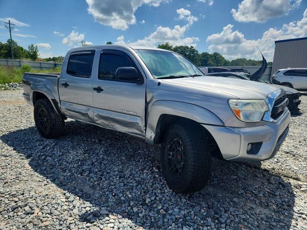 2015 TOYOTA TACOMA Delux Grade