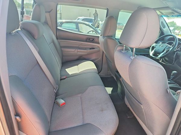 2015 TOYOTA TACOMA Delux Grade