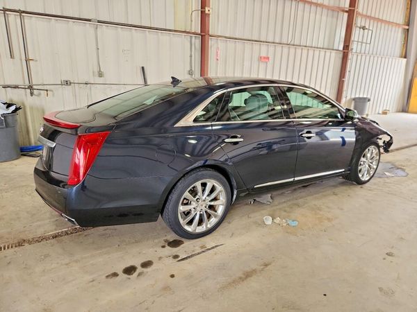 2013 CADILLAC XTS Luxury