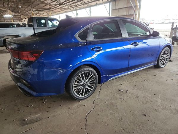 2024 KIA FORTE GT Line