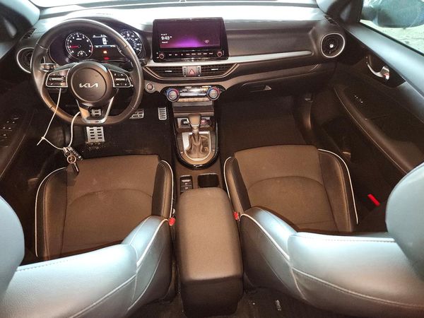 2024 KIA FORTE GT Line