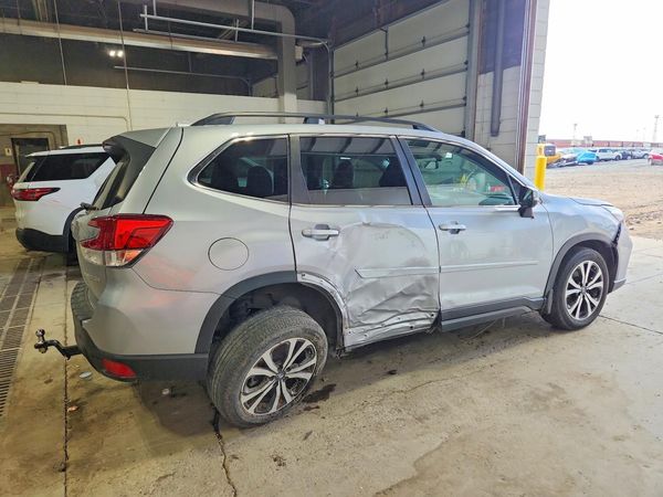2021 SUBARU FORESTER Limited