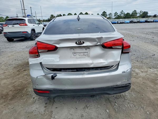 2017 KIA FORTE LX Base