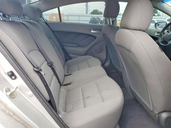 2017 KIA FORTE LX Base