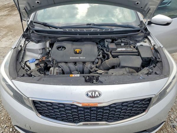 2017 KIA FORTE LX Base