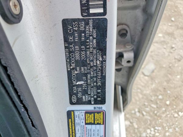 2017 KIA FORTE LX Base
