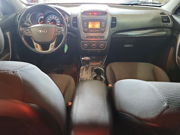 2015 KIA SORENTO GL