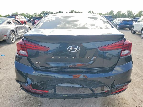 2019 HYUNDAI ELANTRA SE