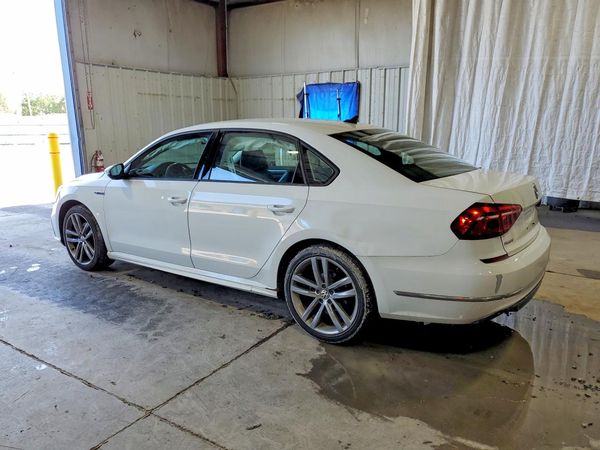 2018 VOLKSWAGEN PASSAT