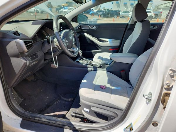 2021 HYUNDAI IONIQ SE