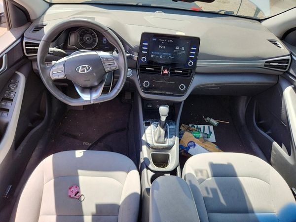 2021 HYUNDAI IONIQ SE
