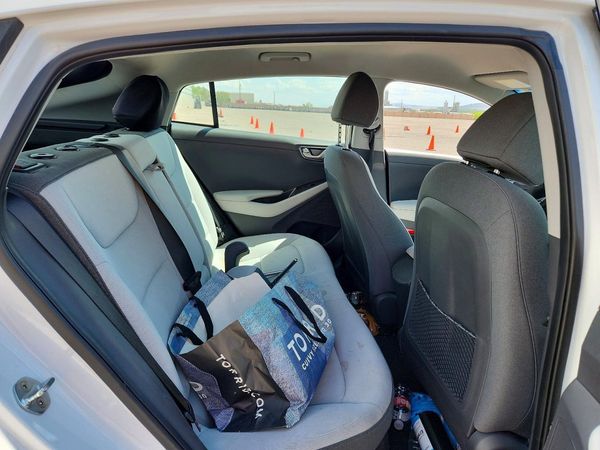 2021 HYUNDAI IONIQ SE